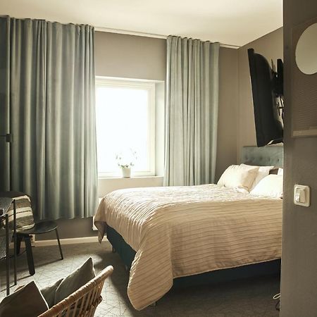 Hasse Pa Sjoekanten Hotell & Restaurang Йёнчёпинг Экстерьер фото