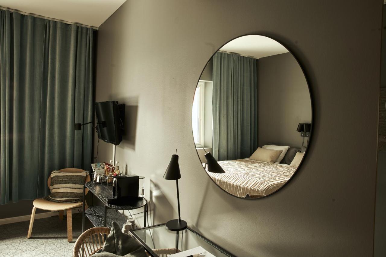 Hasse Pa Sjoekanten Hotell & Restaurang Йёнчёпинг Экстерьер фото