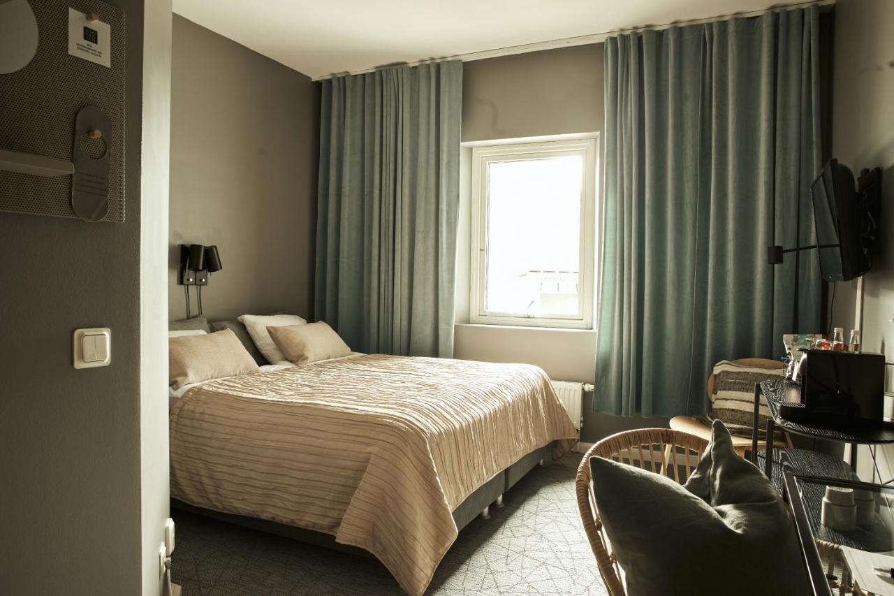 Hasse Pa Sjoekanten Hotell & Restaurang Йёнчёпинг Экстерьер фото